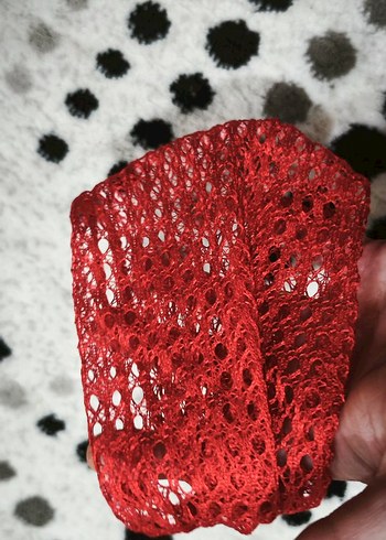 Kırmızı ve Siyah File Model Saç Bandanası - Görsel 3