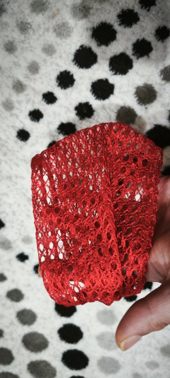 Kırmızı ve Siyah File Model Saç Bandanası - Görsel 3