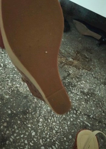 40 Beden Dantel Detaylı Beyaz Çiçekli Dolgu Topuklu Kadın Ayakkabı