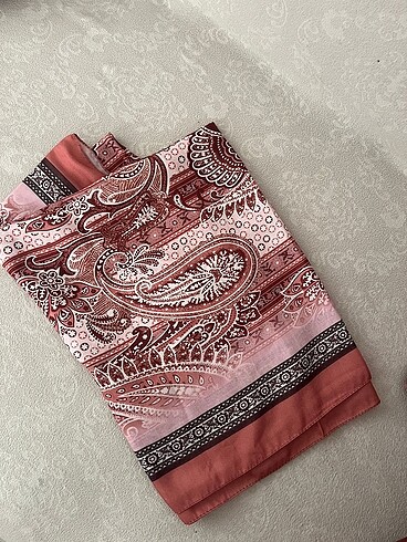  Beden Retro Desen Şal