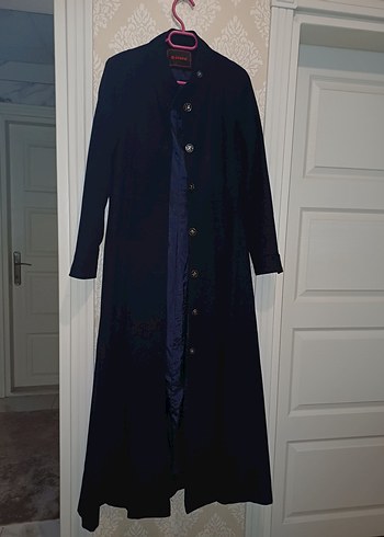 Lacivert Kadın Uzun Yün Düğmeli Goth Kaban