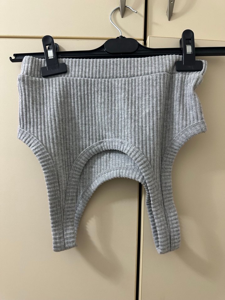 Alo Gri Örgü Sokak Stili crop - Görsel 2