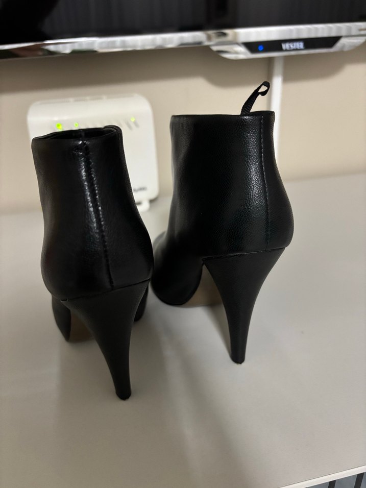 Siyah Deri Stiletto Topuklu Kadın Bot - Görsel 4