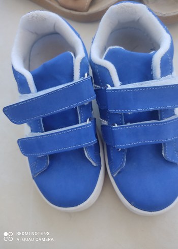 spor ayakkabı ve sandalet - Görsel 4