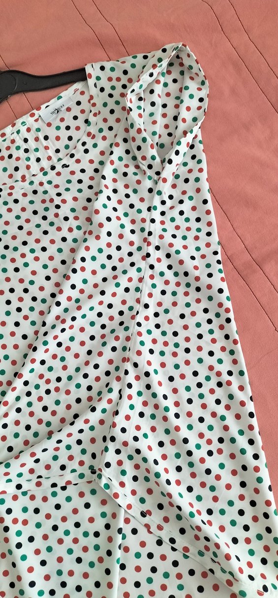 Puantiyeli Kısa Kollu Bluz - Görsel 5