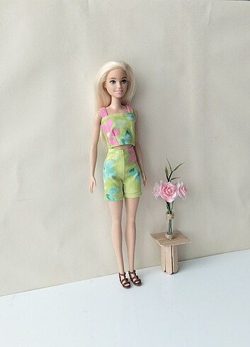 Diğer Barbie şortlu takım