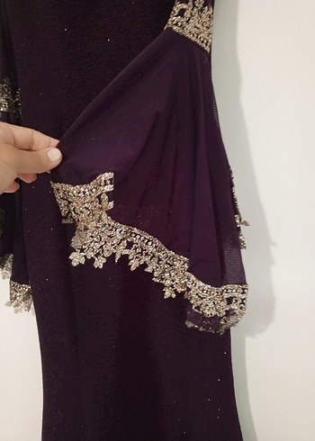 Bordo İşlemeli Uzun Kollu V Yakalı Abiye Elbise - Görsel 3