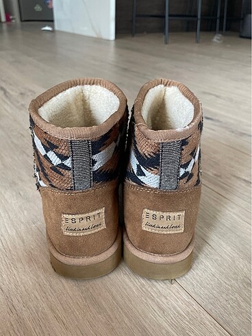 38 Beden camel Renk Esprit Bot