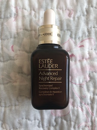 universal Beden Estee Lauder Advanced Nıght Repair 1 defa kullandım Akne tedavi