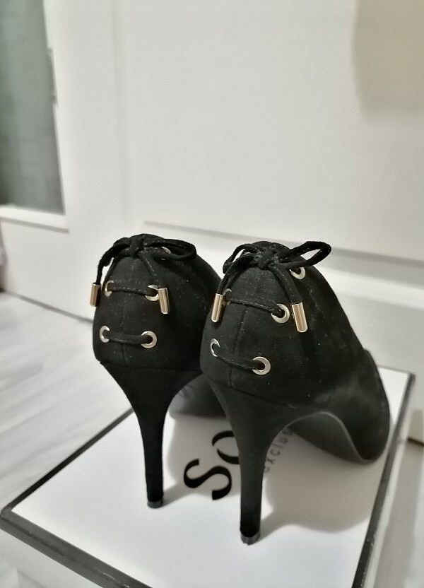 Siyah topuklu ayakkabı - Görsel 4