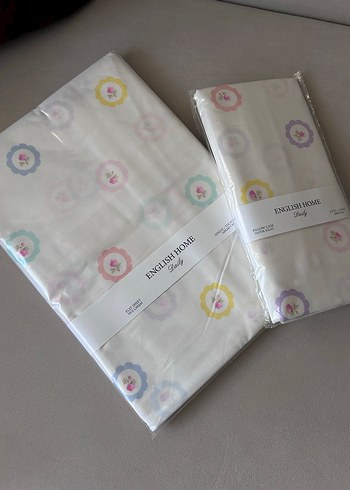 English Home Pastel Baskılı Çarşaf ve Yastık