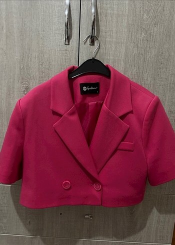Düğmeli Kısa Pembe Kadın Blazer Ceket