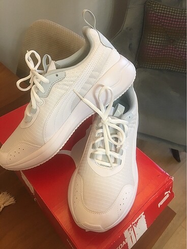38,5 Beden beyaz Renk Puma unisex spor ayakkabı orjinal