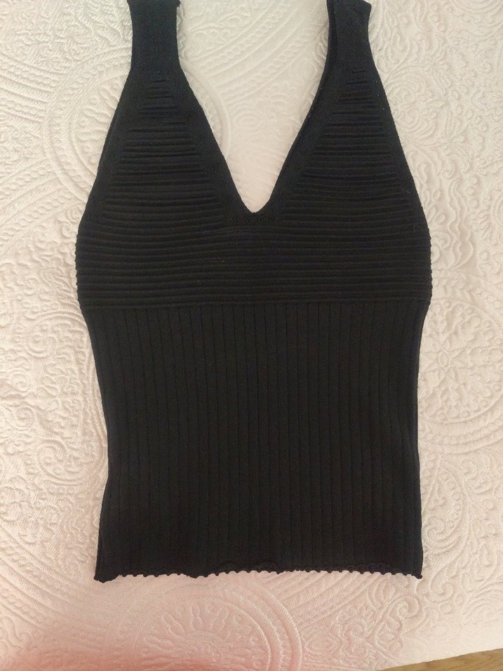 V Yaka Siyah Örgü Mini Kadın Atlet - Görsel 5