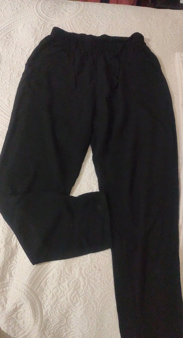 Siyah Kadın Rahat Kesim Midi Kumaş Pantolon - Görsel 5