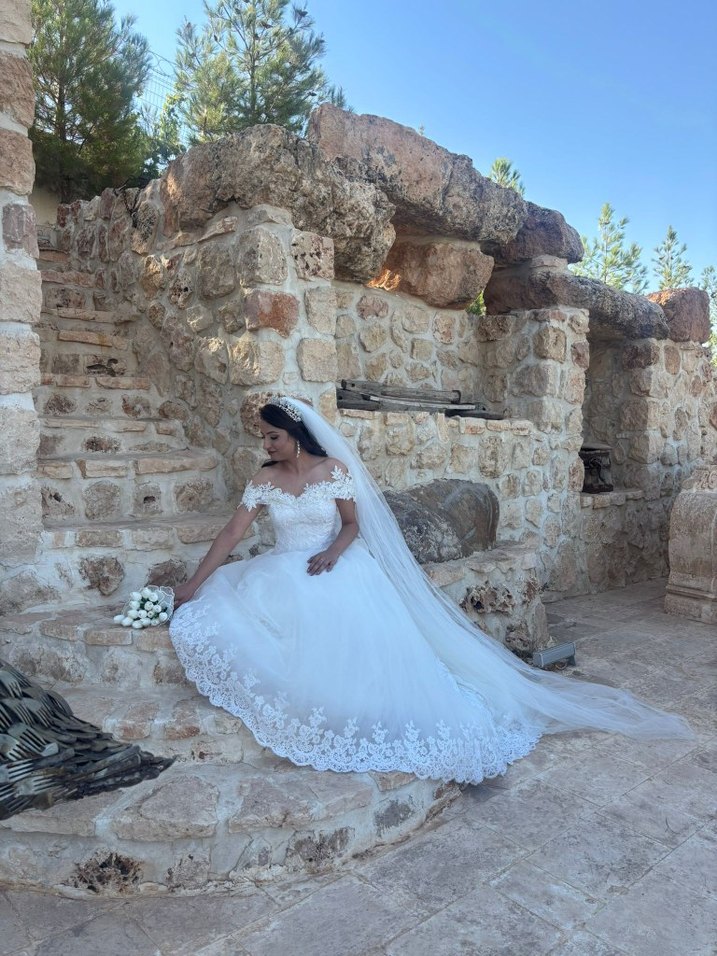 Kısa Kollu Straplez Beyaz A Kesim Gelinlik - Görsel 3