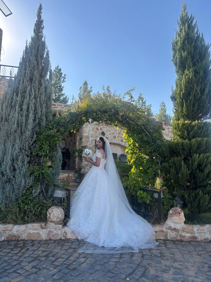 Kısa Kollu Straplez Beyaz A Kesim Gelinlik - Görsel 4