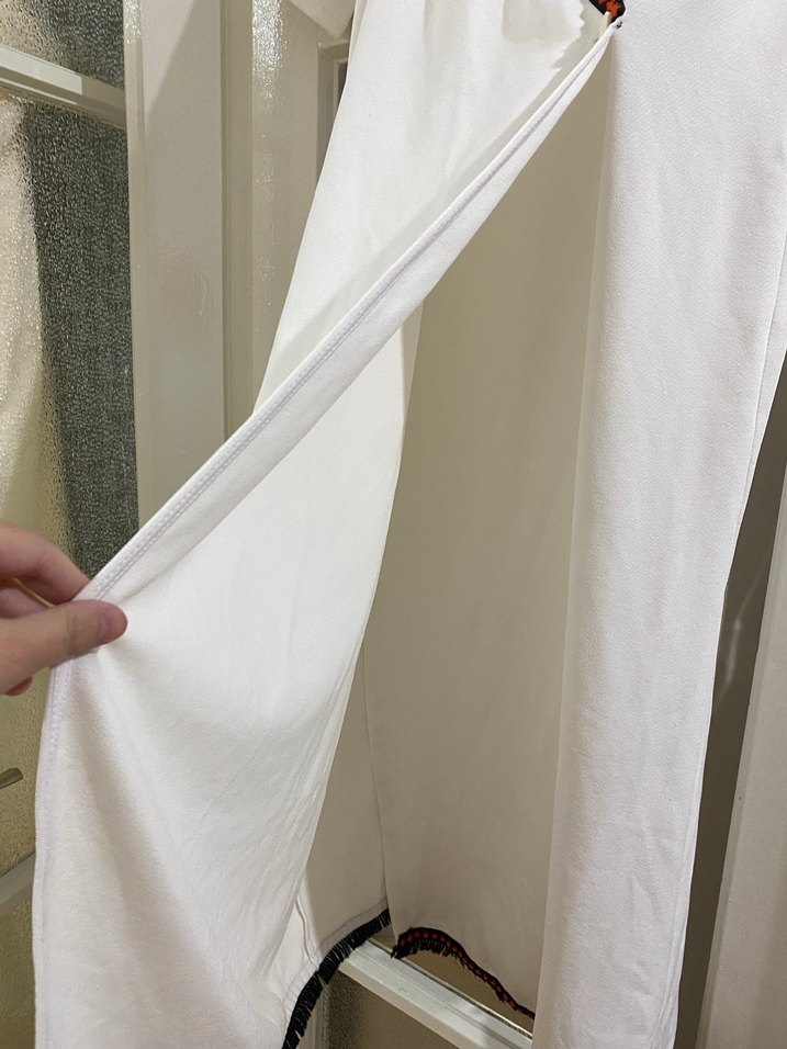 Nakışlı V Yaka Beyaz Elbise - Görsel 3