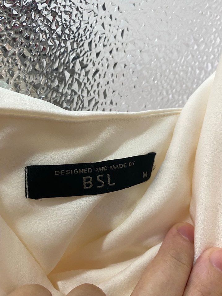 Minimalist İnce Askılı Uzun Gelinlik - Görsel 5