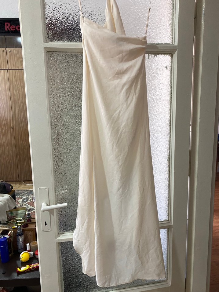 Minimalist İnce Askılı Uzun Gelinlik - Görsel 4