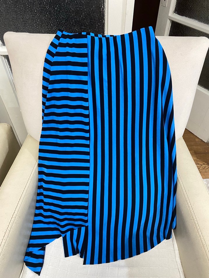 Mavi Siyah Çizgili Etek - Görsel 3