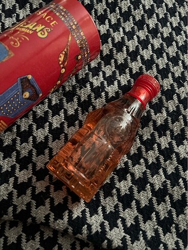 Versace Versace red jeans kadın parfüm 75ml