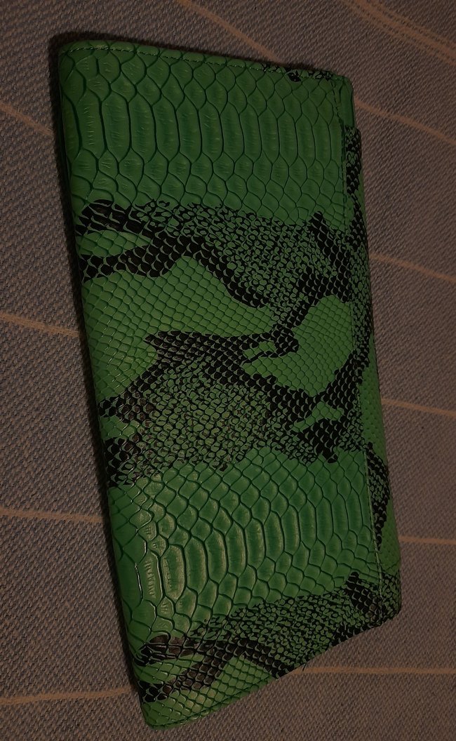 Yılan Desenli Yeşil Deri Kadın Portföy Çanta - Görsel 2