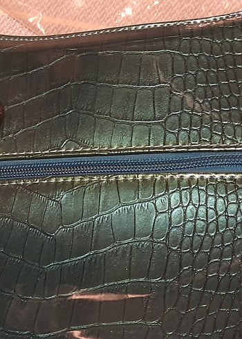 Klasik Yılan Derisi Desenli Gold Kadın Çanta - Görsel 11