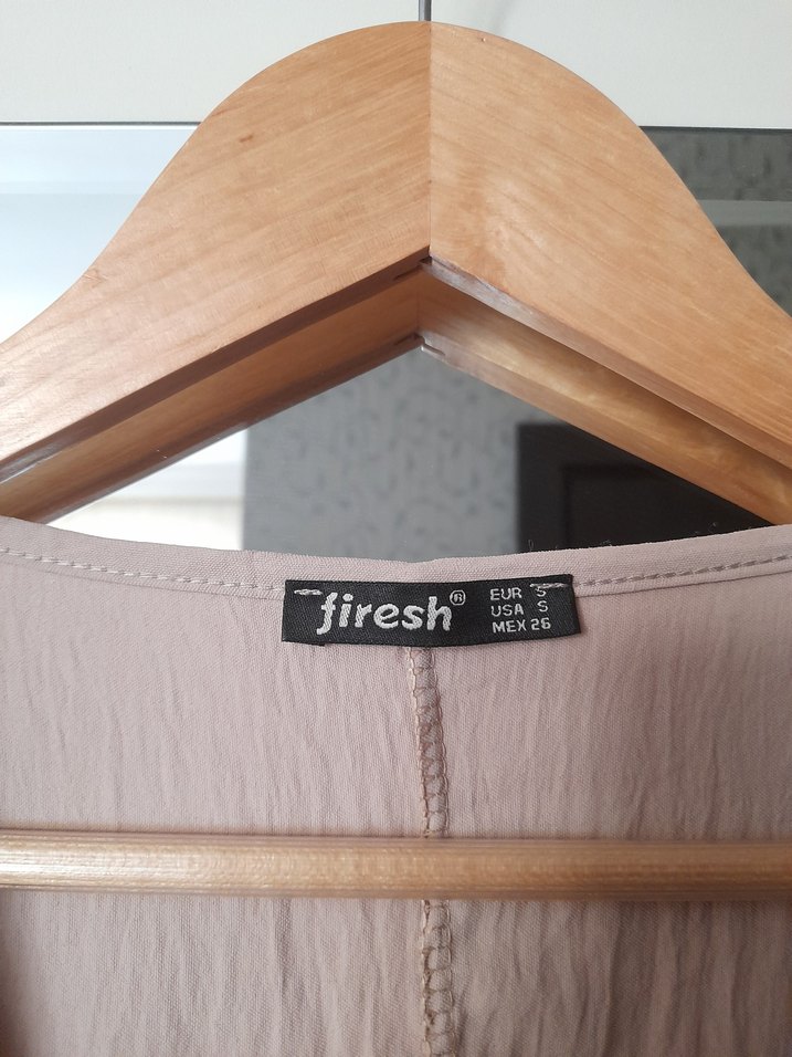 Bej V Yaka Pilili Kadın Bluz - Görsel 4