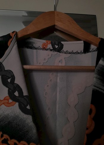 Zincir Detaylı Kadın Uzun Yelek - Görsel 3