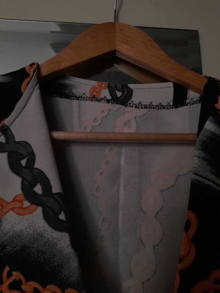 Zincir Detaylı Kadın Uzun Yelek - Görsel 3