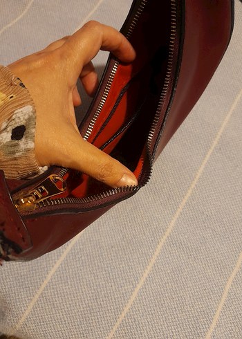 Pembe ve Bordo İki Adet Deri Kadın Omuz Çantası - Görsel 11