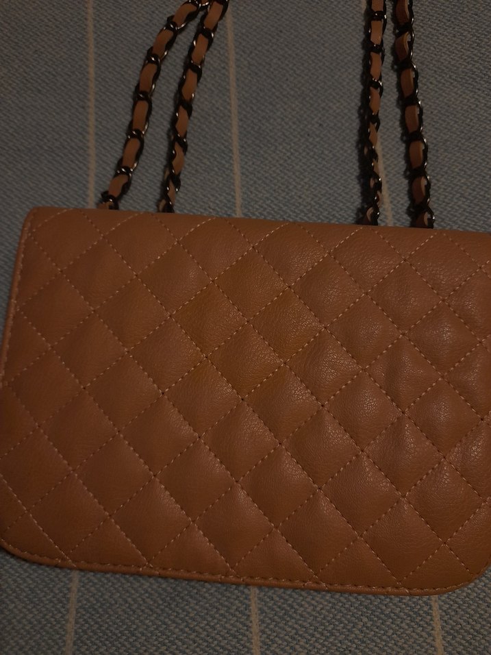 Zincir Detaylı Pudra Pembe Deri Kadın Çanta - Görsel 2