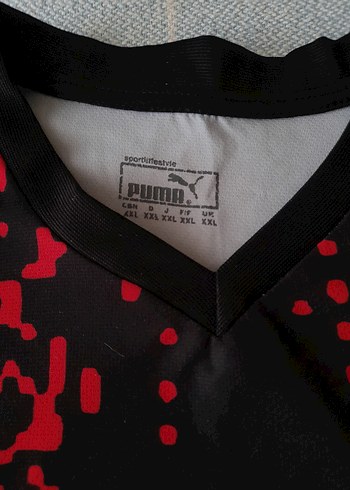 marka temsilidir.Ufak tefek sorunları olan kısa kollu forma - Görsel 3