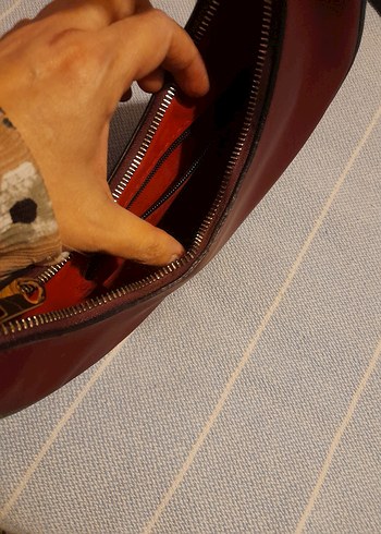 Bordo Deri Kadın Çanta Tokalı - Görsel 4