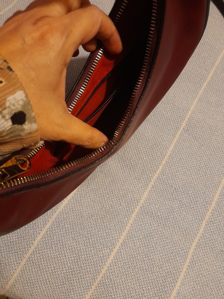 Bordo Deri Kadın Çanta Tokalı - Görsel 4