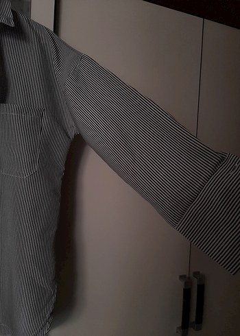 Düğmeli Çizgili Kadın Gömlek - Görsel 8