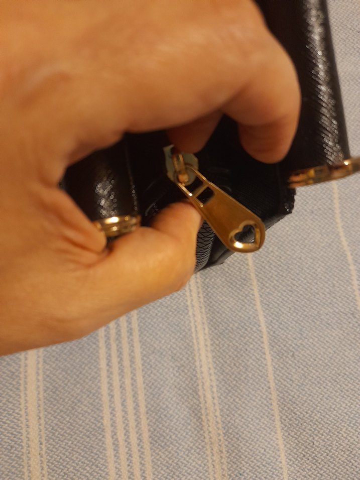 Klasik Siyah Parlak Yılan Desenli Deri Çanta - Görsel 5