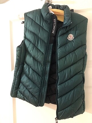 Moncler yelek