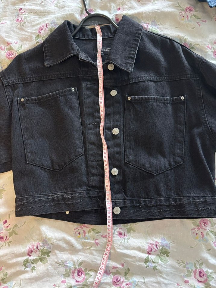 Siyah Düğmeli Bol Kesim Kadın Denim Ceket - Görsel 2