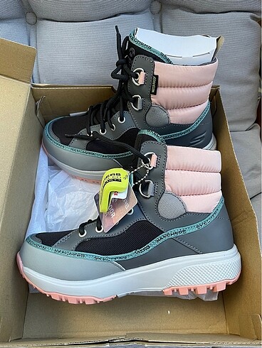 Skechers Skechers Bot