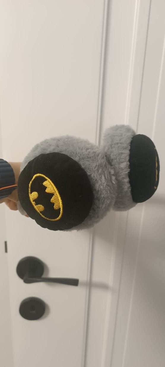 Batman Logolu Gri Peluş kulaklik - Görsel 3