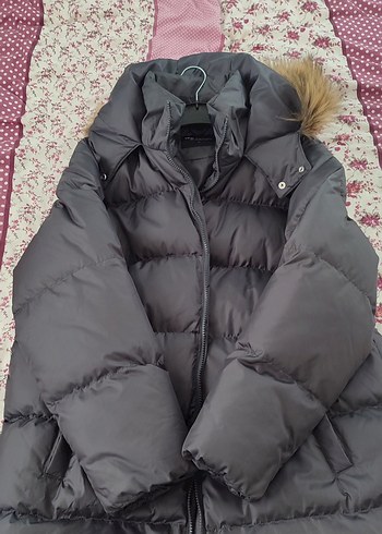 Gri Kadın Peluş Detaylı Kış Montu 2 defa giyildi genış kalıp - Görsel 3