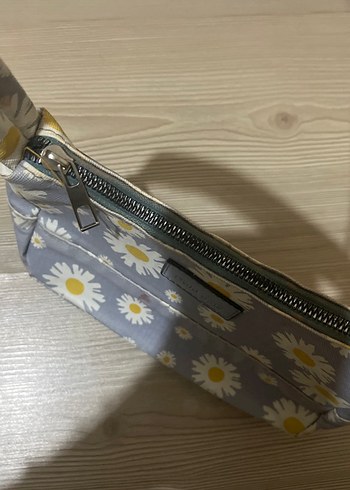  Beden Çiçek Desenli Gri Kadın Omuz Çantası