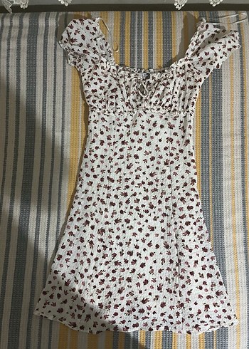 Bershka elbise