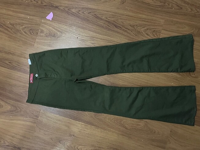 Yeşil pantolon