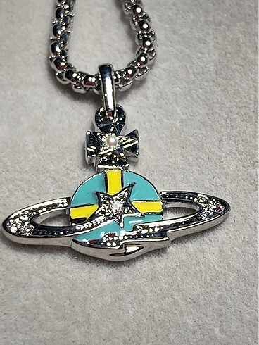 Vivienne Westwood Kolye