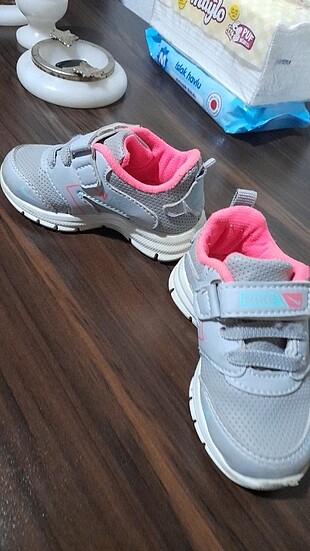 22 Beden Spor ayakabi