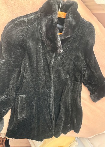 Uzun Siyah Suni Kürk Detaylı Kadın Kaban - Görsel 4