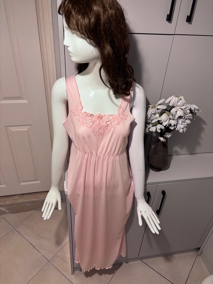 Pembe Uzun kalın askılı Dantel Detaylı Kadın Gecelik - Görsel 4